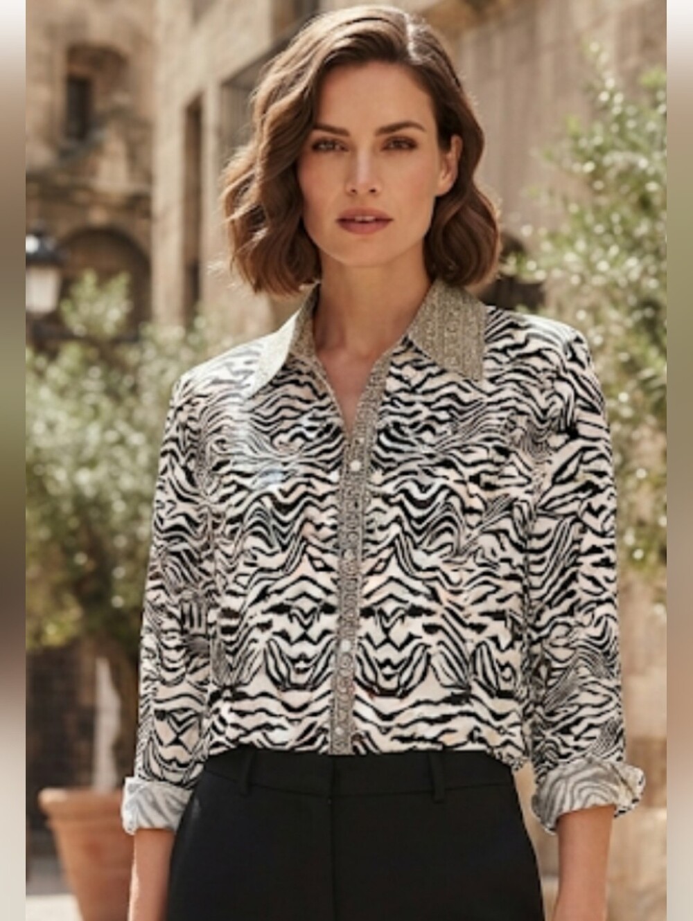 NWT'S ALLISON DALEY BUTTONDOWN TOP
